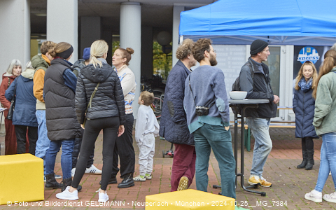 25.10.2025 - Illustrationen und Wall Art mit Katharina Konte und Architekten Herbert Kocht des Marx-Zentrum  
